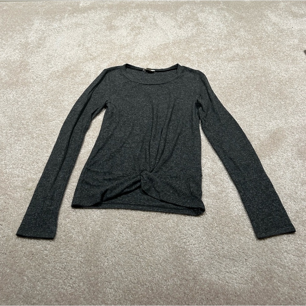Women’s Grey Aeropostale Sweater Shirt Size S